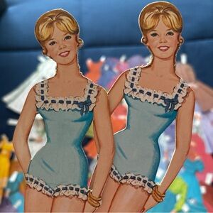 Vintage Twin Paper Doll Set with lots of Outfits!
